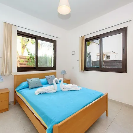 Eve Villa